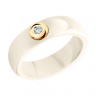 Бежевое керамическое кольцо из золота с бриллиантами